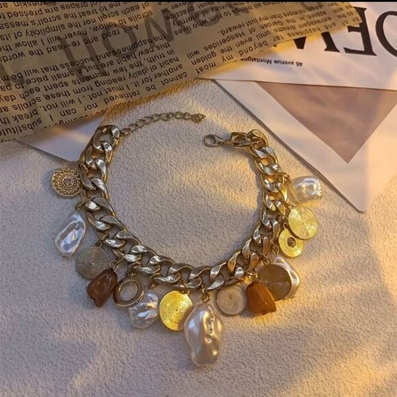 Stainless Steel Vintage Charm Bracelet Gold Plated Faux Baroque Pearls - Picture 3 of 8